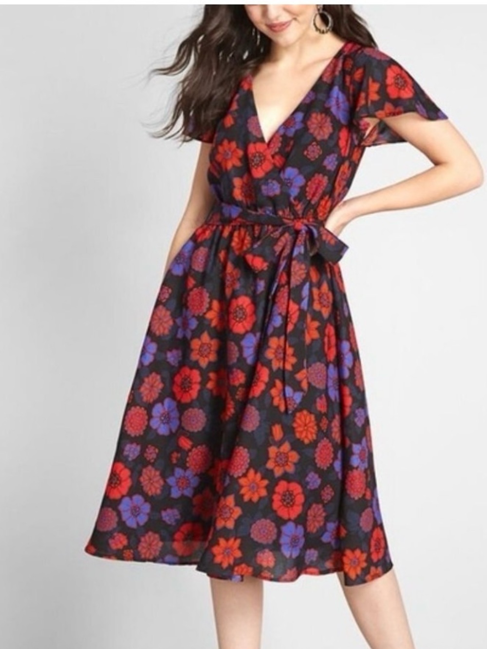 ModCloth Black red Purple Floral v- neck Fits Of Bliss midi dress size L NWT